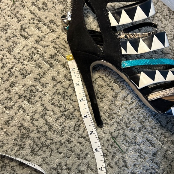 Steve Madden Blue & Black Suede Multi Tassel Strappy Peep Toe Stilettos Size 7.5 - Picture 13 of 14